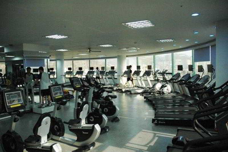 Elena Business Hotel Yeosu Esterno foto