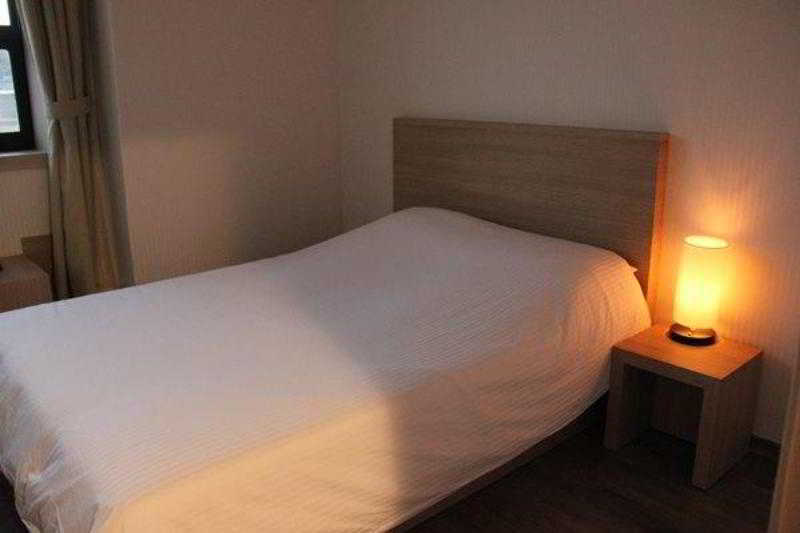 Elena Business Hotel Yeosu Esterno foto