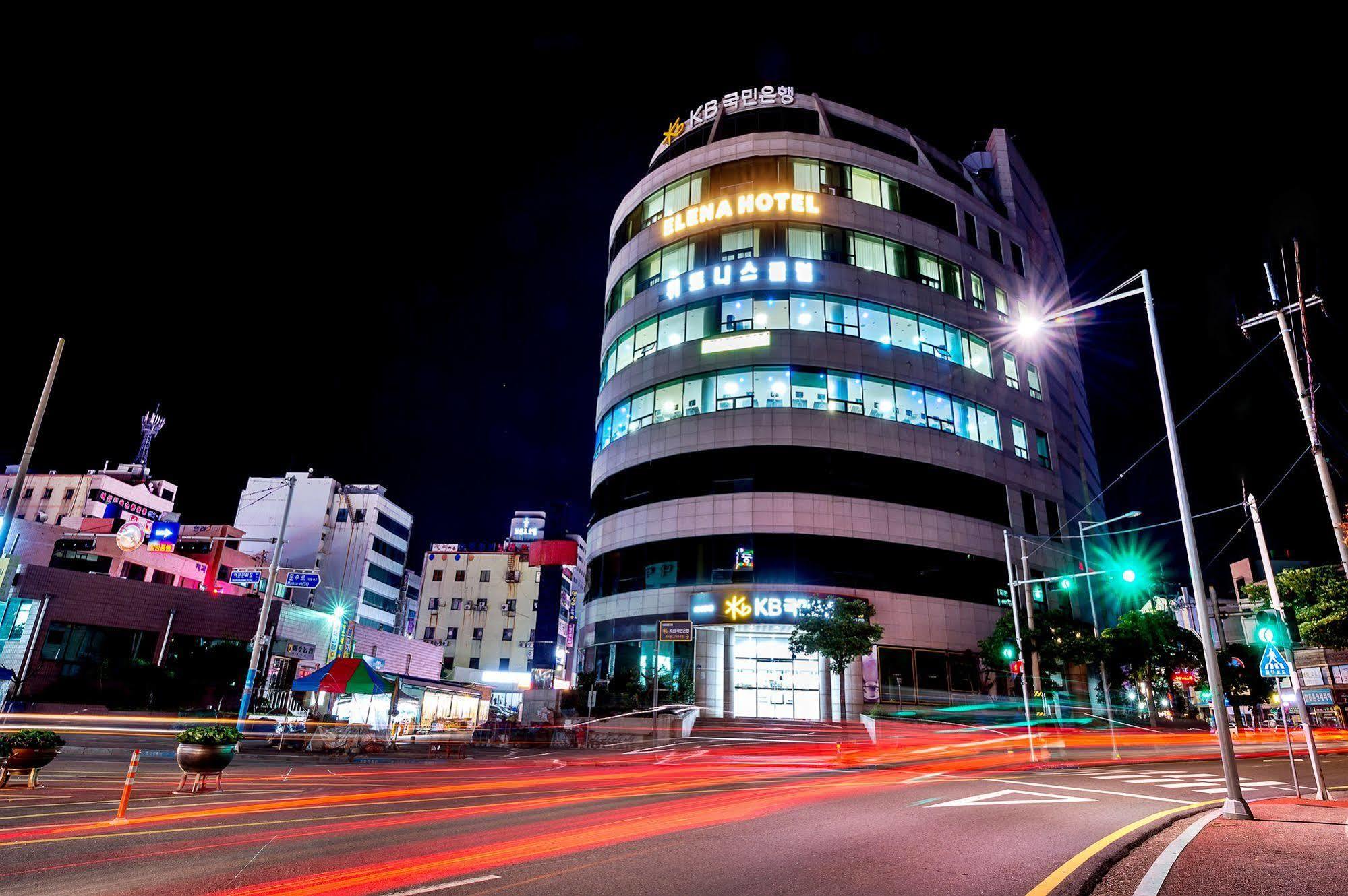 Elena Business Hotel Yeosu Esterno foto